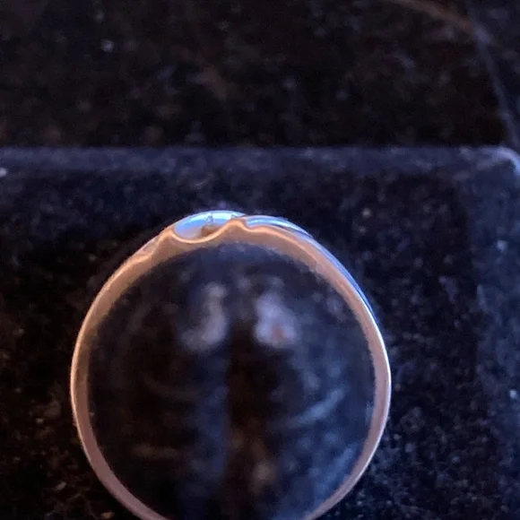 10 karat Men’s white gold wedding band